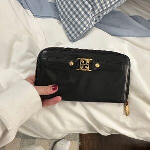 Tory Burch Black Leather Wallet with Gold Accents
